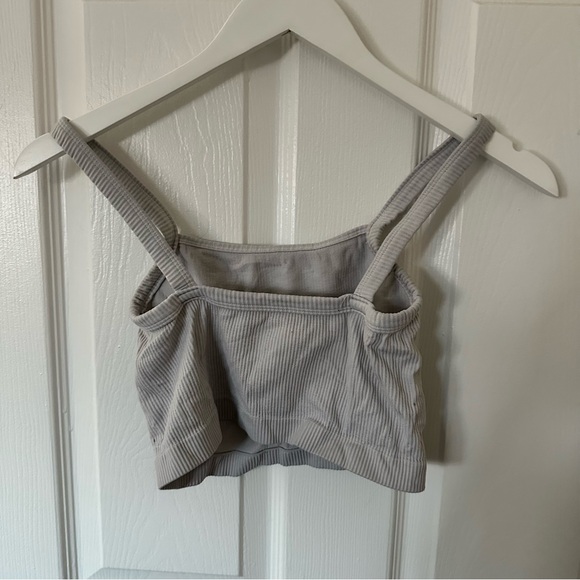 Gray Ribbed Sports Top - Picture 4 of 5